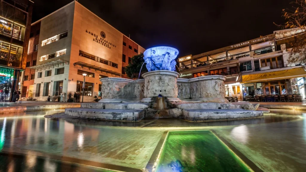 Navarinou Square (Πλατεία Ναυαρίνου)