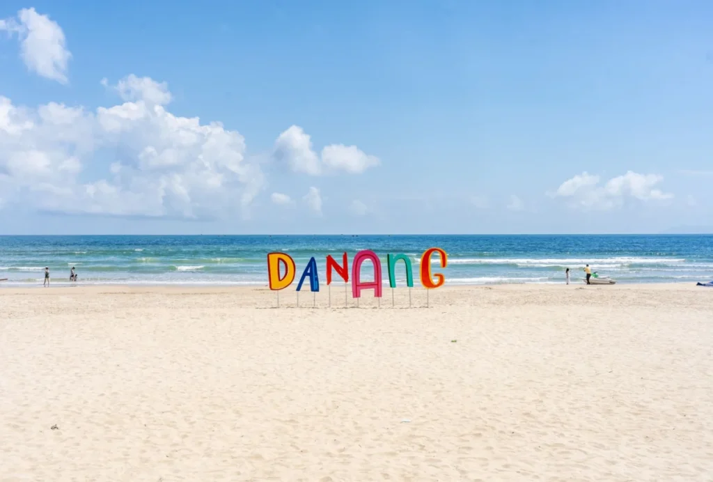 Non Nuoc Beach