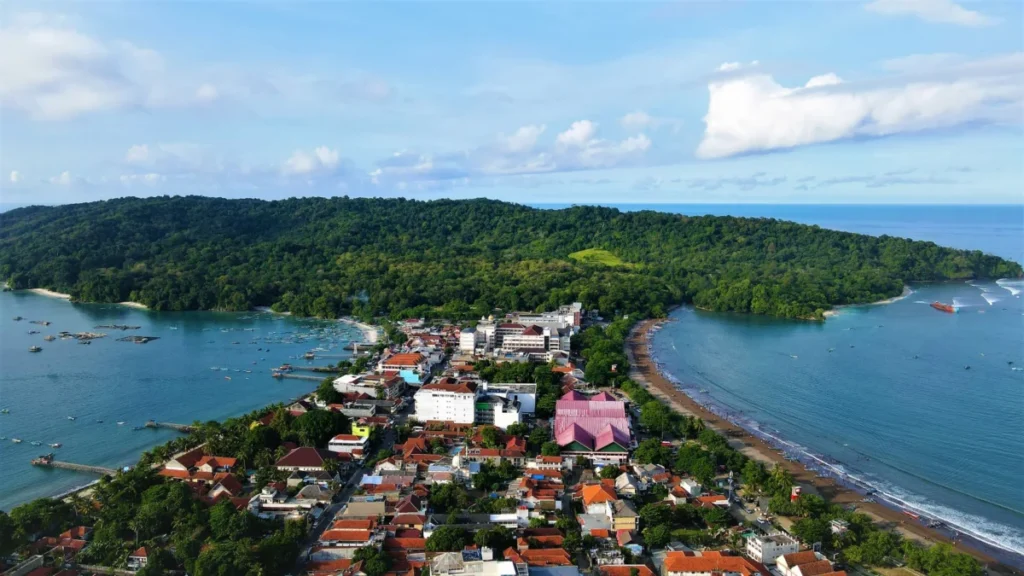Pantai Tengah