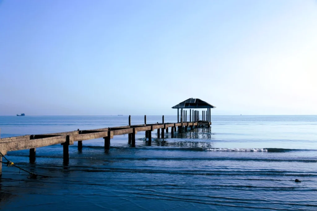 Pantai Tengah