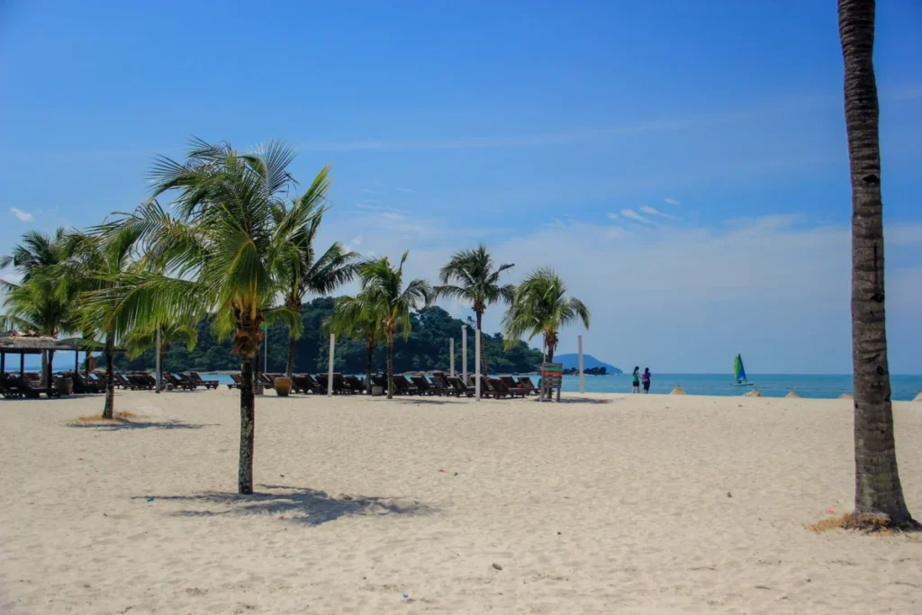 Pantai Tengah