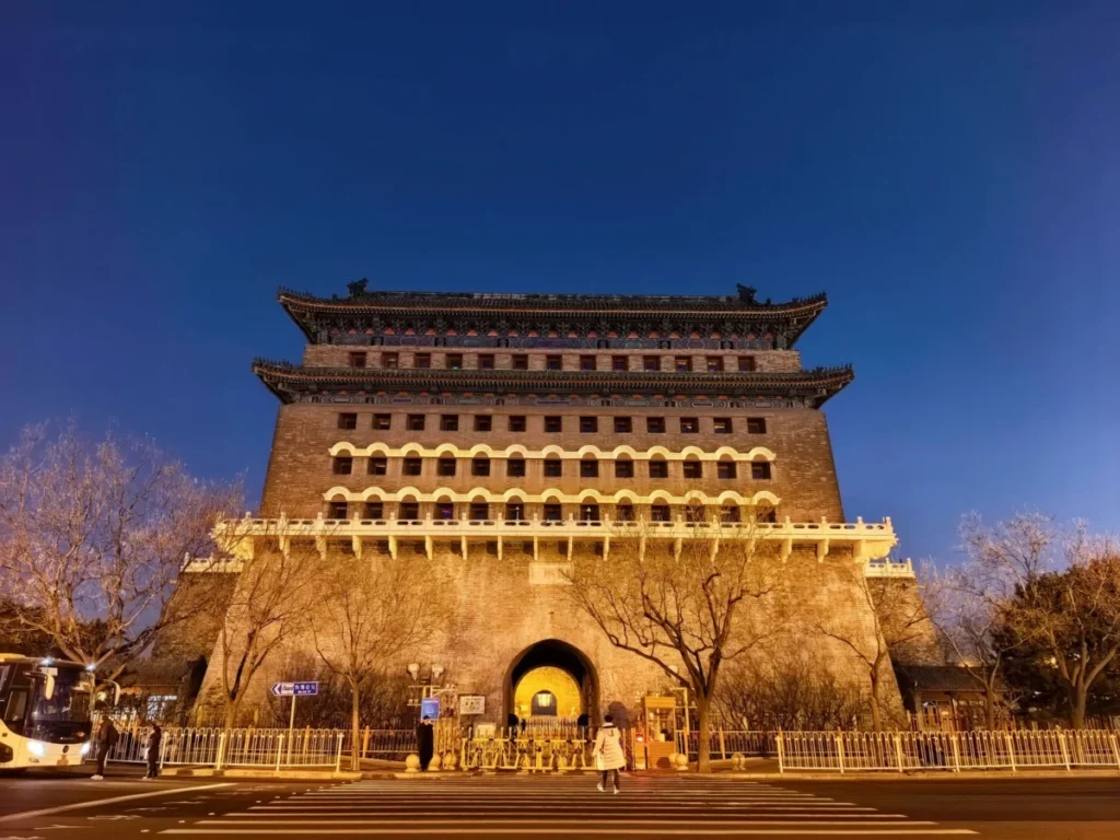 Qianmen (前门)