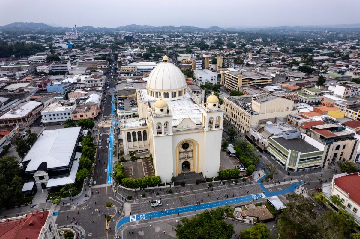 Historical architecture in San Salvador under a clear sky