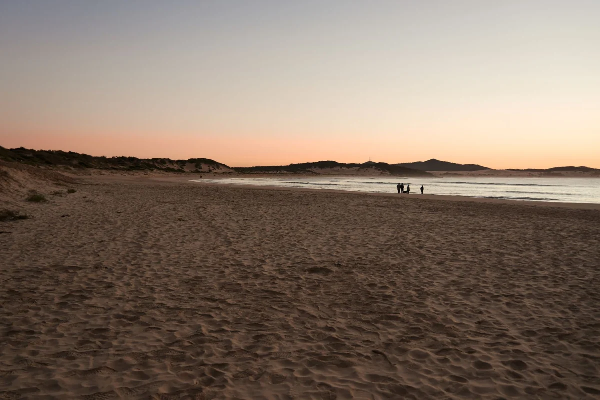 Romantic sunset view in Seven Mile Beach for couples