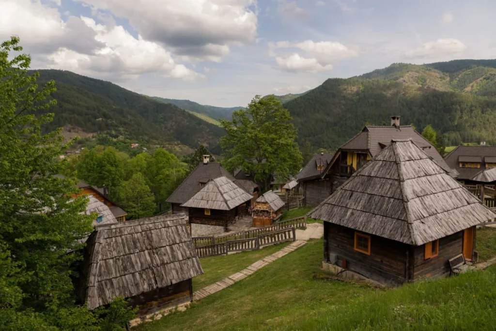 Sirogojno