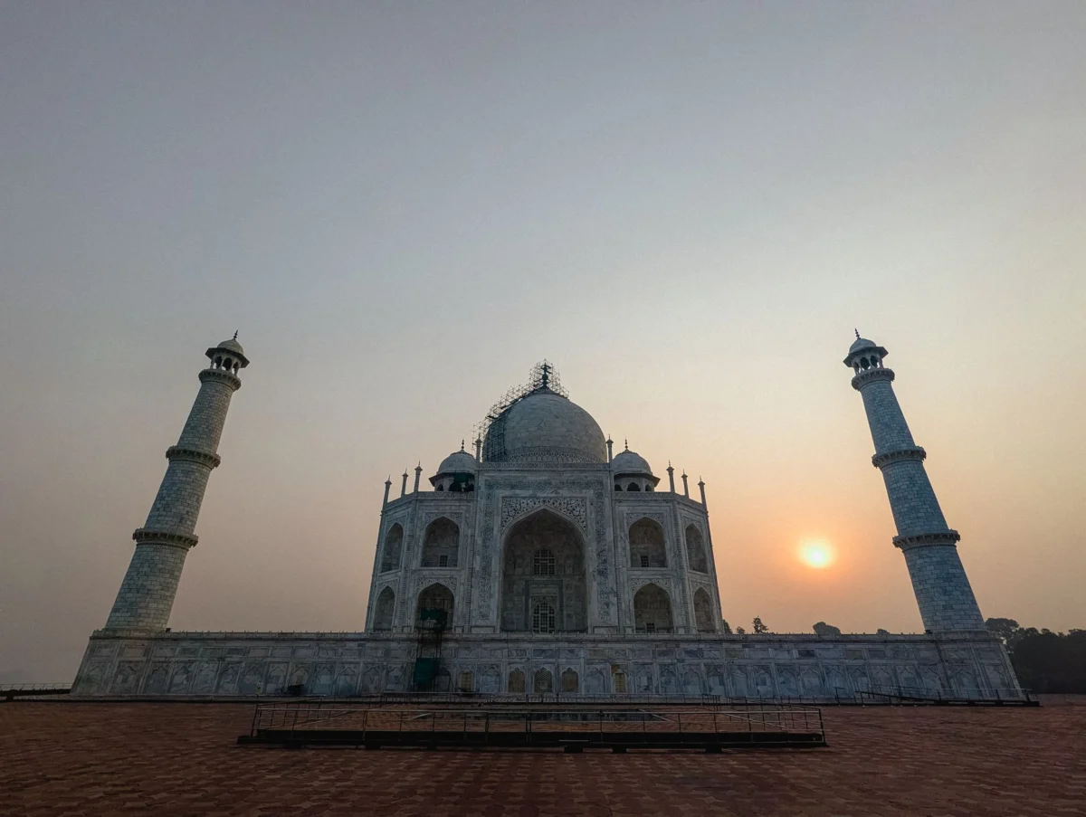 Taj Mahal in Agra at sunrise, iconic landmark
