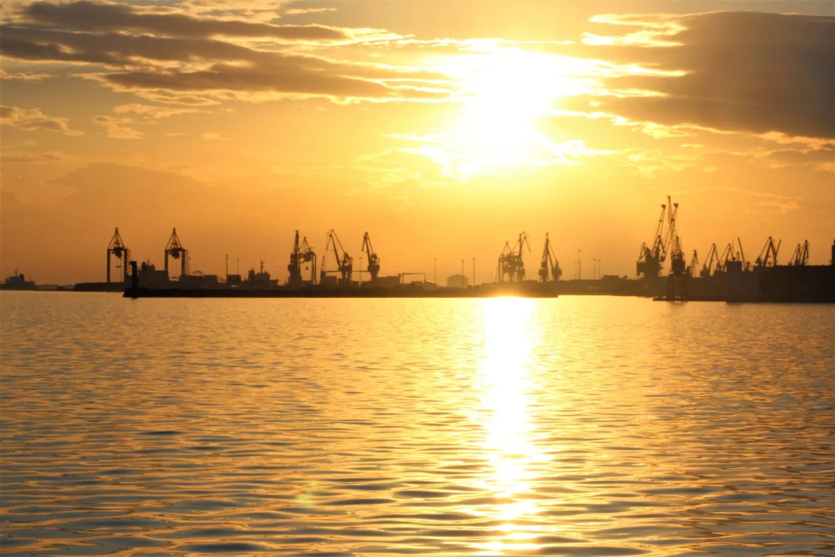 Sunset over Thessaloniki's breathtaking waterfront