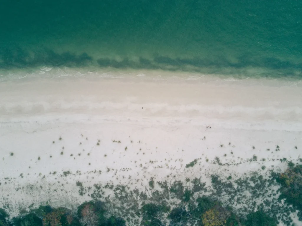 Tiwi Beach