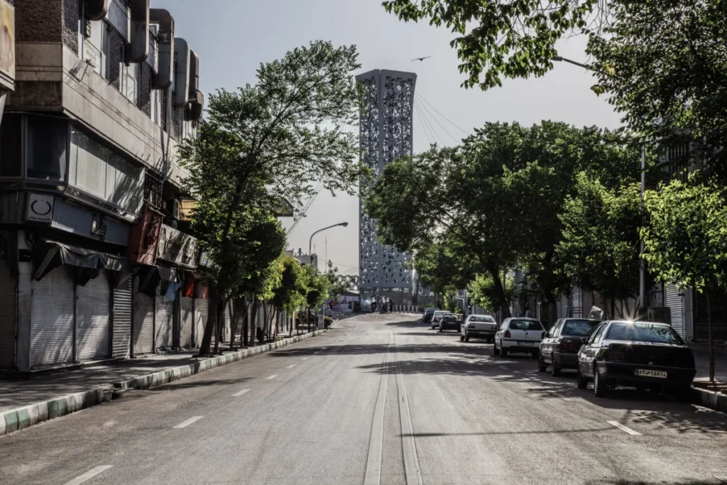 Valiasr Street (خیابان ولیعصر)