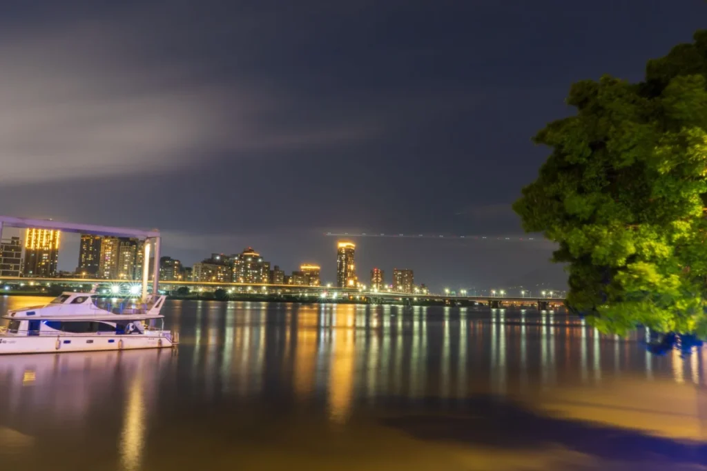 Xuhui Riverside