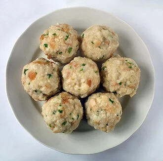 Bread dumplings