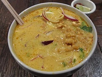 Ohn No Khao Swè
