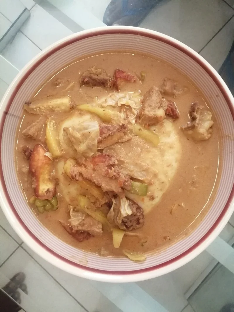 Yam Fufu with Sauce